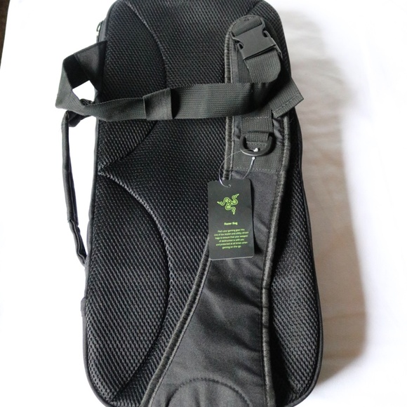 NWT Razer Full-size Keyboard Bag Backpack Black Green Gaming Travel - Picture 3 of 7